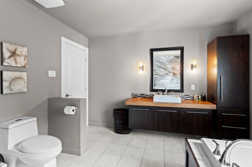 Bathroom - 418 3E Avenue, Deux-Montagnes, QC - Indoor Photo Showing Bathroom