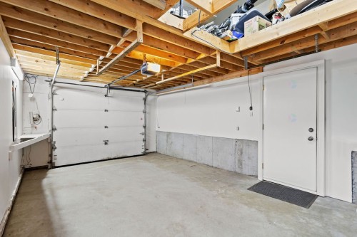 Garage - 418 3E Avenue, Deux-Montagnes, QC - Indoor Photo Showing Garage