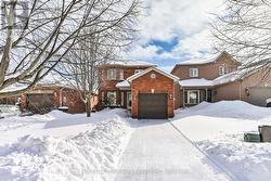 29 DRAKE DRIVE  Barrie, ON L4N 8W3