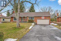 248 SENECA Avenue  Hamilton, ON L9B 1M4