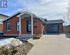LOWER - 282 WEST ACRES DRIVE  Guelph (Willow West/Sugarbush/West Acres), ON N1H 7P1