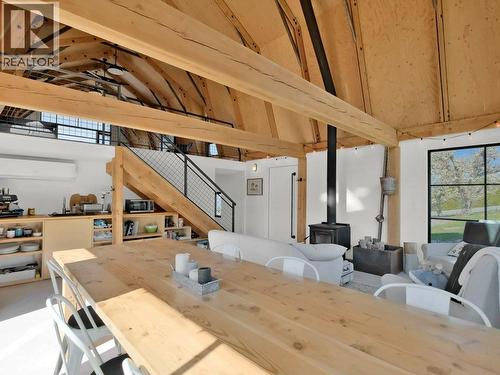 620 Boothe Road, Naramata, BC - Indoor