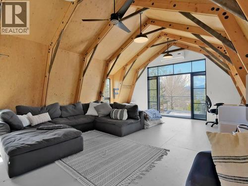 620 Boothe Road, Naramata, BC - Indoor