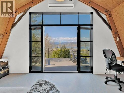 620 Boothe Road, Naramata, BC - Indoor Photo Showing Office