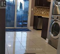 121 MCMURCHY AVENUE S Brampton, ON L6Y 1Z1