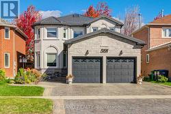 5191 WARWICKSHIRE WAY  Mississauga, ON L5V 1P8