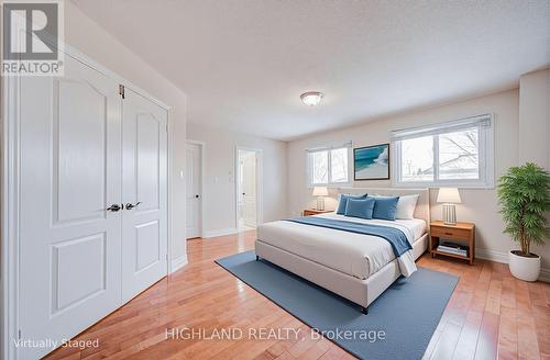 5191 Warwickshire Way, Mississauga, ON - Indoor Photo Showing Bedroom
