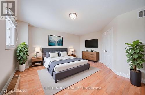 5191 Warwickshire Way, Mississauga, ON - Indoor Photo Showing Bedroom