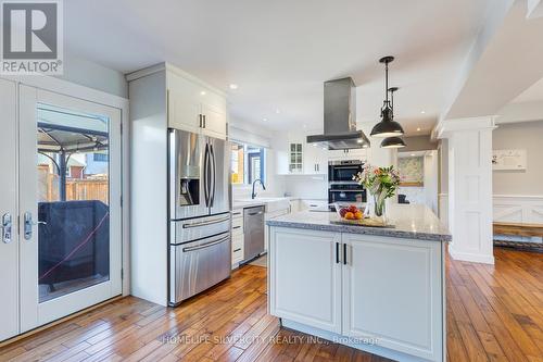 203 Montmorency Drive, Hamilton, ON - Indoor Photo Showing Kitchen