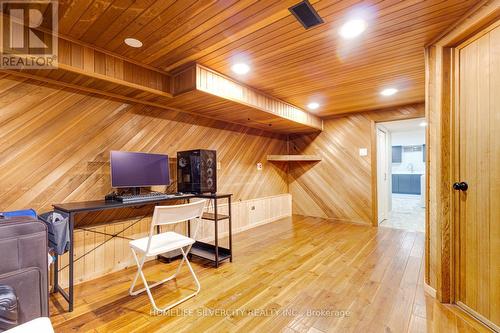 203 Montmorency Drive, Hamilton, ON - Indoor