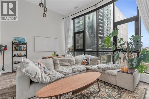 100 GARMENT Street Unit# 216  Kitchener, ON N2G 0C3