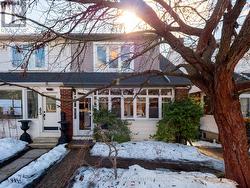 43 ROBBINS AVENUE  Toronto, ON M4L 1X1
