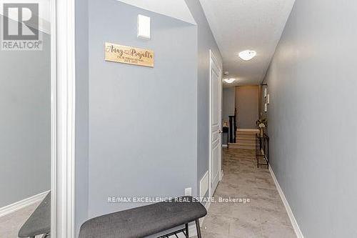 9 Hiscott Drive, Hamilton, ON - Indoor Photo Showing Other Room
