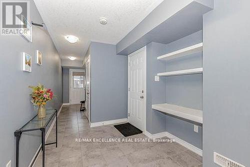 9 Hiscott Drive, Hamilton, ON - Indoor Photo Showing Other Room