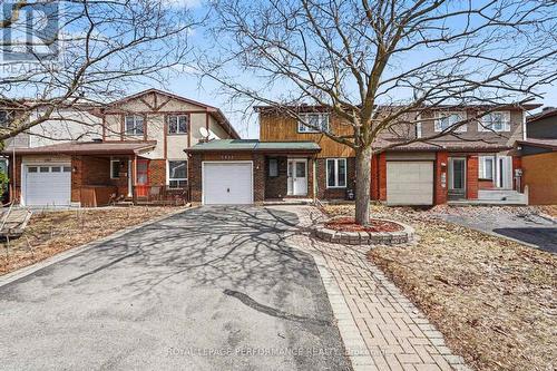 1367 CEDARCROFT CRESCENT  Ottawa, ON K1B 5G8