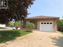 3 LANCER Court Unit# Main Hamilton, ON L9B 2B1