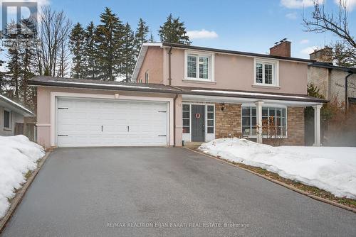 215 GRANDVIEW AVENUE  Markham, ON L3T 1J3