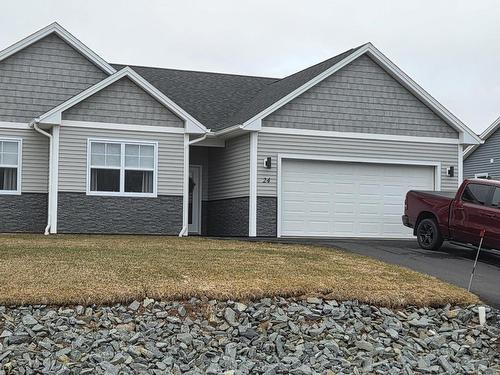 43 Ridge Avenue  Stewiacke, NS B0N 2J0
