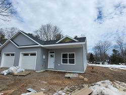 1437 Princess Crescent  Coldbrook, NS B4R 1B2