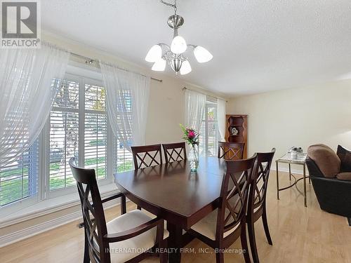 3602 Dunrankin Drive, Mississauga, ON - Indoor Photo Showing Dining Room