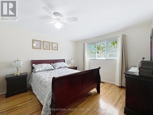 3602 Dunrankin Drive, Mississauga, ON - Indoor Photo Showing Bedroom