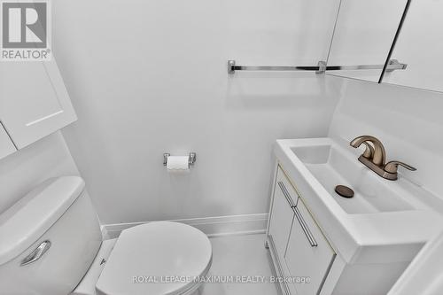 31 Campbell Avenue, Hamilton, ON - Indoor