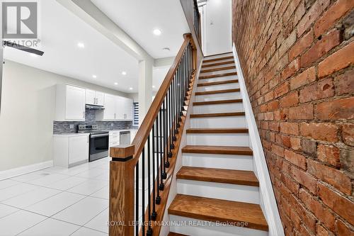 31 Campbell Avenue, Hamilton, ON - Indoor Photo Showing Other Room