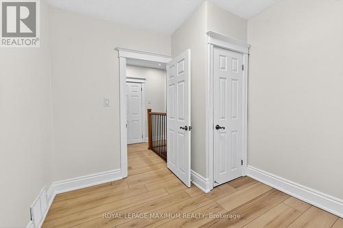 31 Campbell Avenue, Hamilton, ON - Indoor Photo Showing Other Room