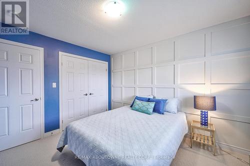 195 Greti Drive, Hamilton, ON - Indoor Photo Showing Bedroom