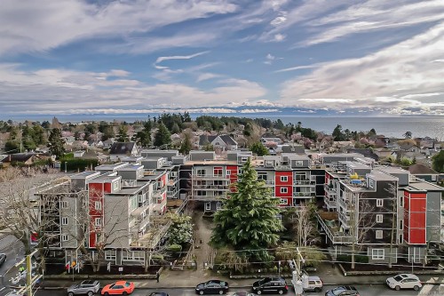 210-1315 Esquimalt Rd  Esquimalt, BC V9A 3P5