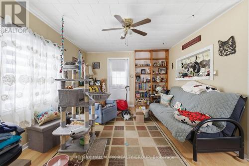 229 Gore Street E, Perth, ON - Indoor Photo Showing Other Room