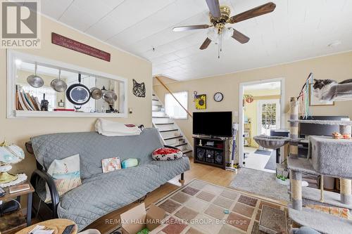 229 Gore Street E, Perth, ON - Indoor