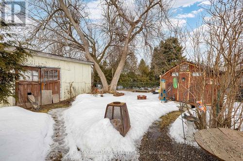 229 Gore Street E, Perth, ON - Outdoor