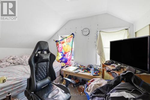 229 Gore Street E, Perth, ON - Indoor