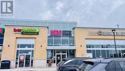 3 - 6015 STEELES AVENUE E  Toronto, ON M1V 5P7