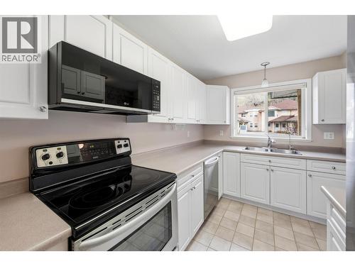 6514 Meadows Drive Unit# 3, Oliver, BC - Indoor Photo Showing Kitchen With Stainless Steel Kitchen With Double Sink