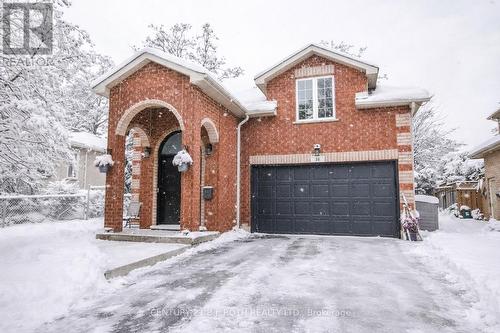 56 MONIQUE CRESCENT  Barrie, ON L4M 6Y4