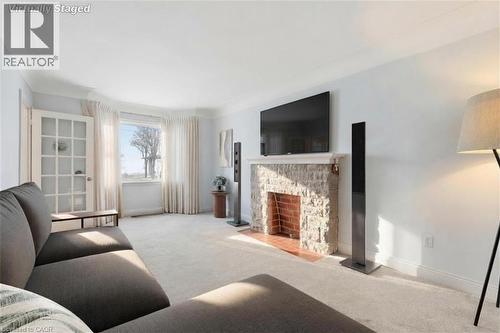 306 Concession Street, Hamilton, ON - Indoor Photo Showing Living Room With Fireplace