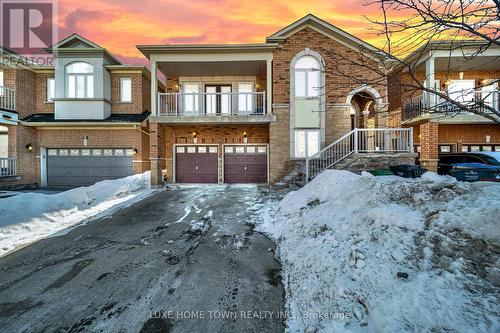 8 ATIRA AVENUE  Brampton, ON L7A 3T3