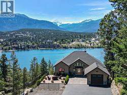 717 LAKEVIEW Drive  Invermere, BC V0A 1K3