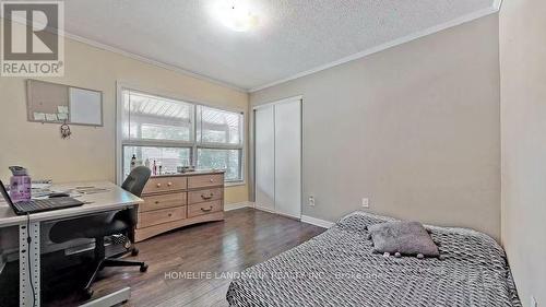 309 Bowman Street, Hamilton, ON - Indoor Photo Showing Bedroom