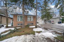 3053 BAYVIEW AVENUE  Toronto, ON M2K 1G1