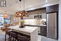 GR45 - 1575 LAKESHORE ROAD W  Mississauga, ON L5J 0B1