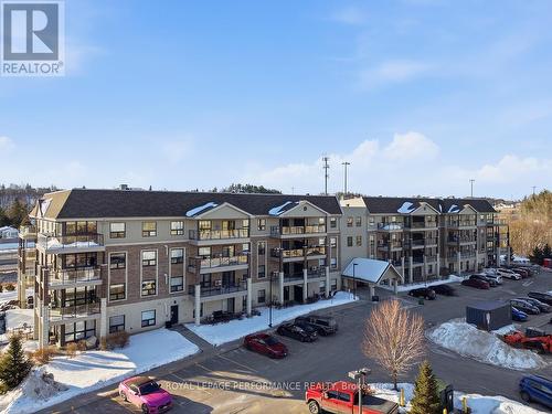 116 - 120 PRESTIGE CIRCLE  Ottawa, ON K4A 1B4