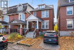 60 CLAREY AVENUE  Ottawa, ON K1S 2R7