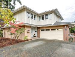 1010 Scottswood Lane  Saanich, BC V8Y 2Y2