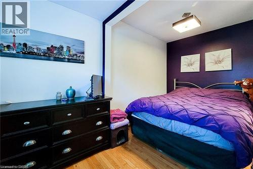 86 East 18Th Street, Hamilton, ON - Indoor Photo Showing Bedroom