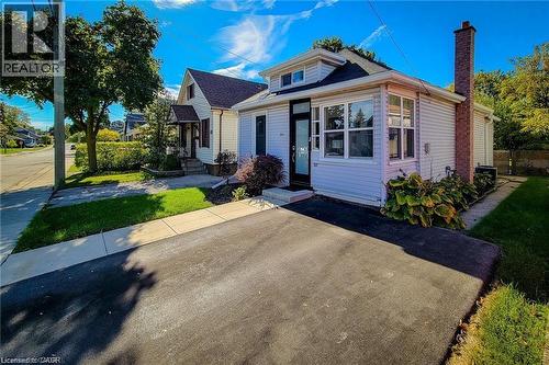 86 East 18Th Street, Hamilton, ON - Outdoor With Facade