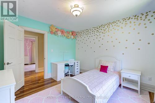 1649 Wedmore Way, Mississauga, ON - Indoor Photo Showing Bedroom