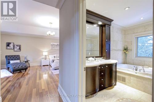 1649 Wedmore Way, Mississauga, ON - Indoor Photo Showing Bathroom